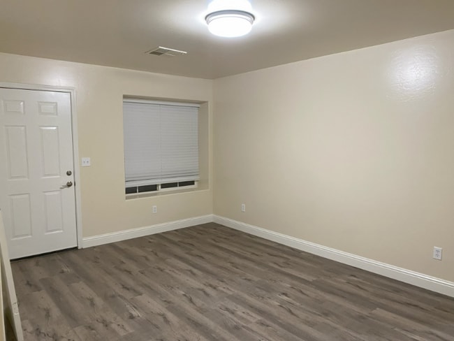 Photo - 725 Greenwood Meadow Ln Unit 1