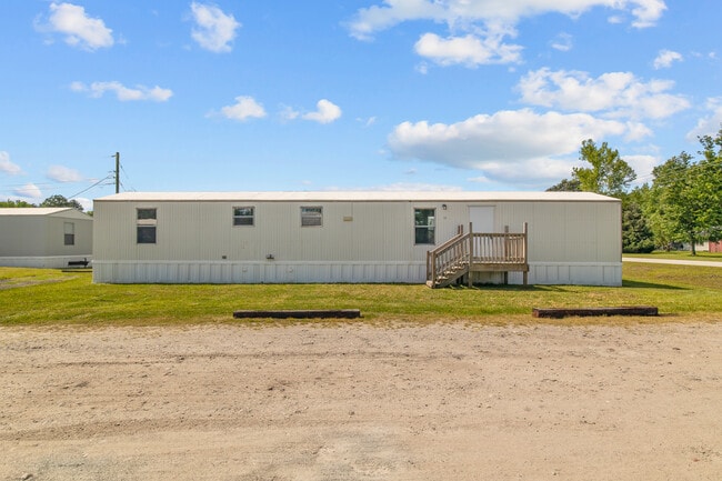 Building Photo - 105 Jodoc Dr Rental