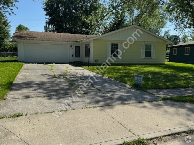 Building Photo - 2219 Drake Dr Rental