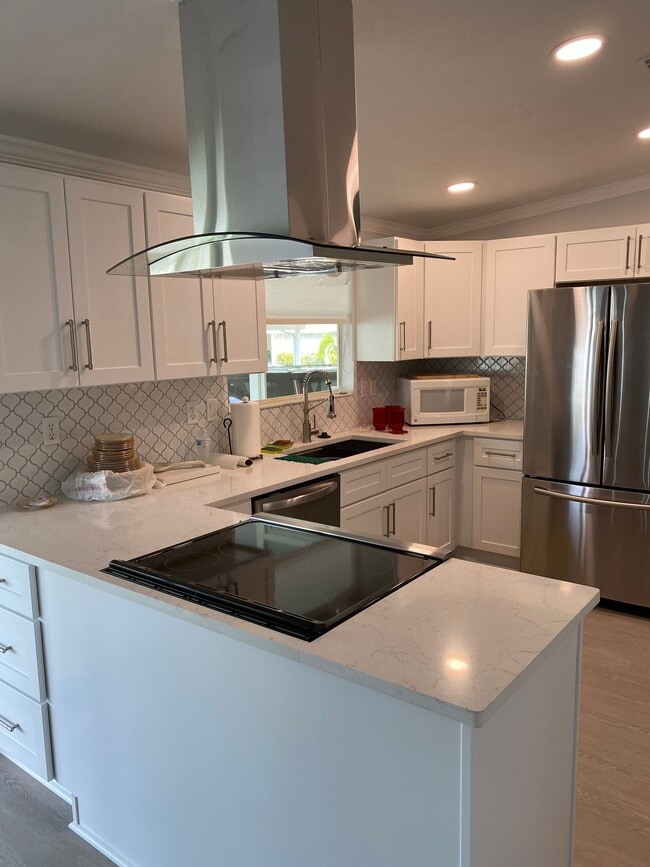 Photo - 5248 Wellfleet Dr W