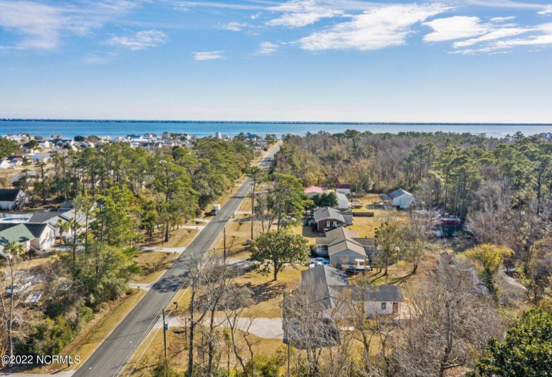 184 Salty Shores Rd Rental House Rental in Newport, NC