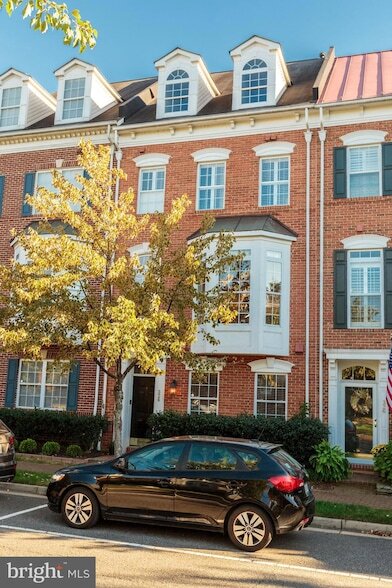 Photo - 324 Cameron Station Blvd