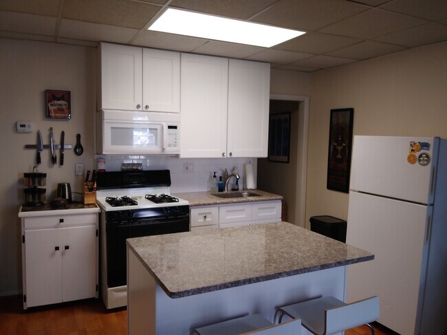 Photo - 3454 Sunnyside Ave Unidad 1