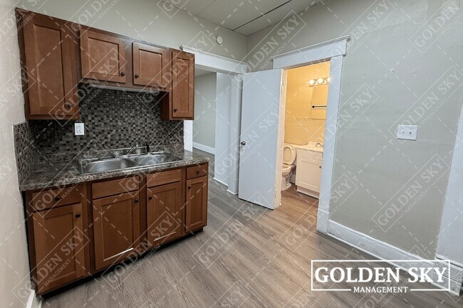 Photo - 1224 E Main St Unit 6