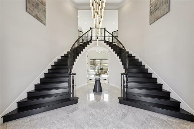 Photo - 809 Charleston Dr