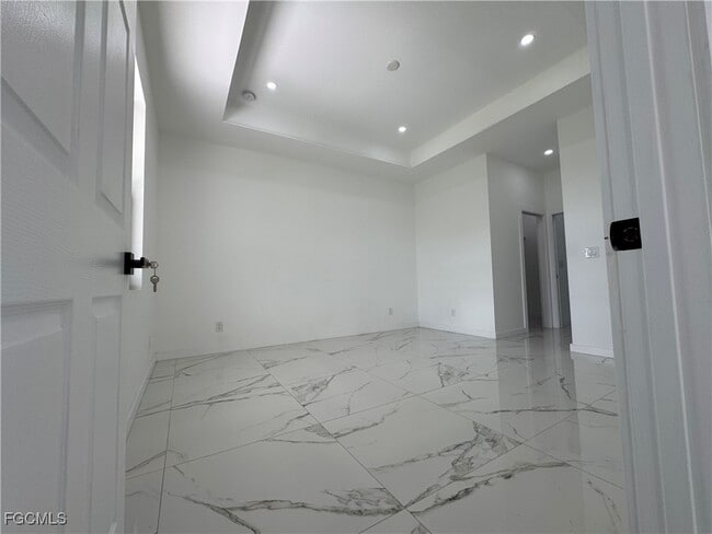 Photo - 707 NE Juanita Pl