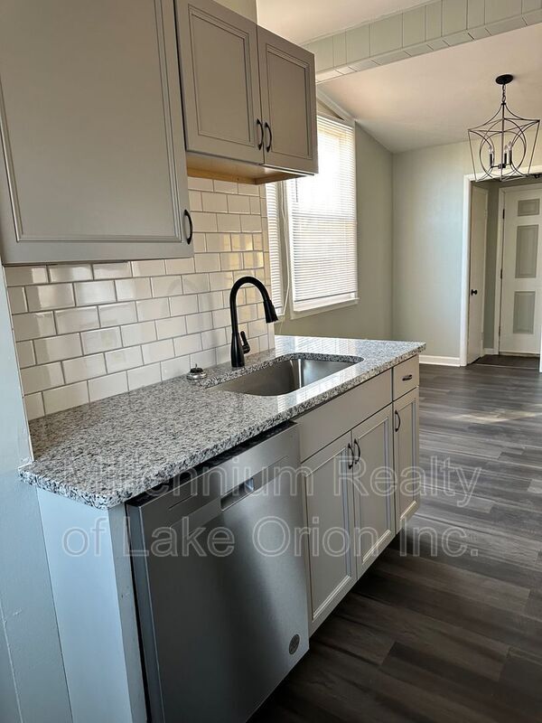 Photo - 1173 Dudley Ave
