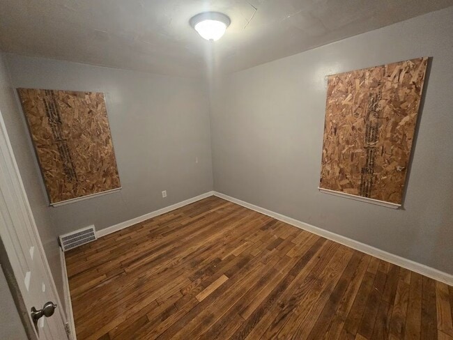 Photo - 10860 Duprey St