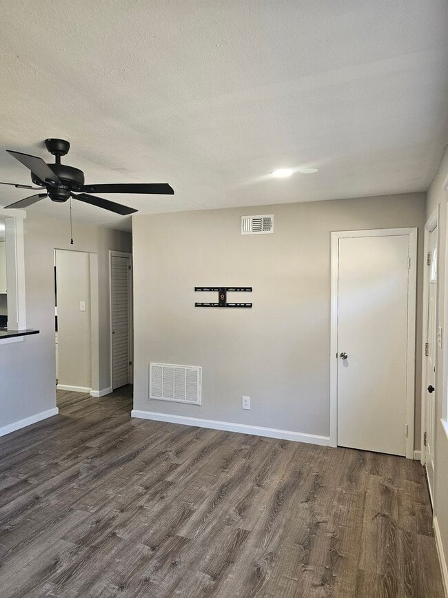 Photo - 3931 Port Rd