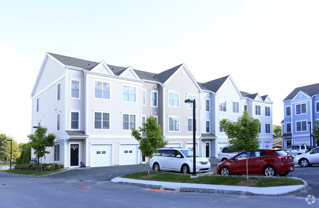 Copper Square Apartments For Rent in Bethel, CT