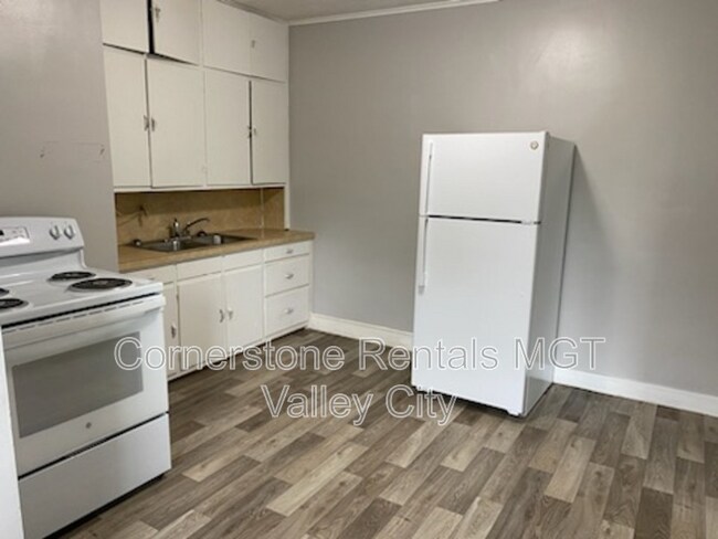 Photo - 208 5th Ave SW Unit 1