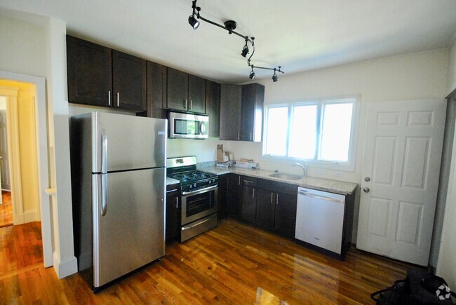 Building Photo - 98 Montebello Rd Unit 1 Rental