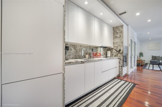 1057 15th St Unit 24