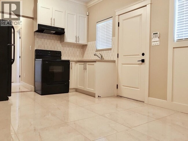 Photo - 113xx Williams Rd