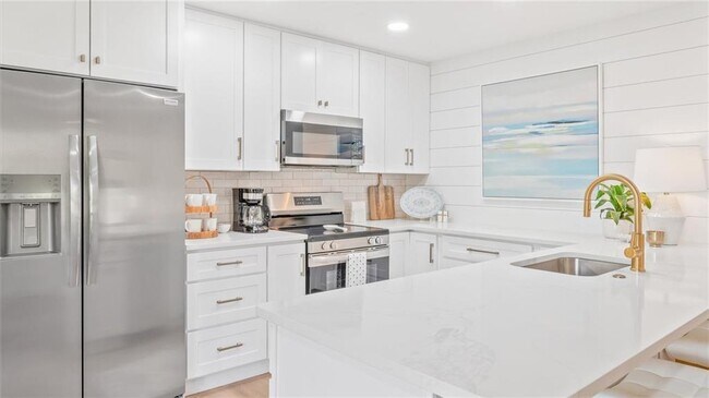 Photo - 512 S Harbour Oaks Dr