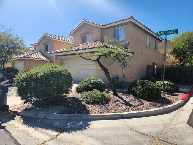 Photo - Gorgeous 3Bed/2.5 Bath home- located in N. Summerlin gated Community