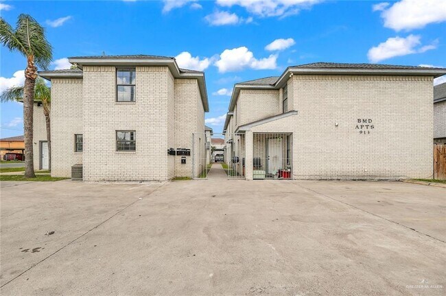 15 West Dr Unit 7