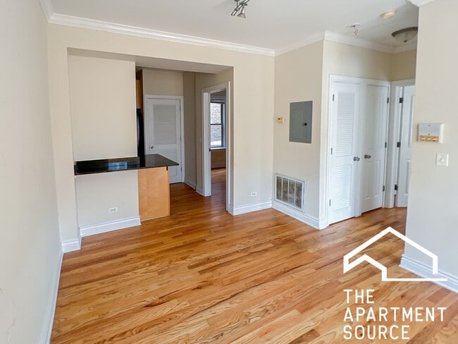 Photo - 1214 W Waveland Ave Unidad 1