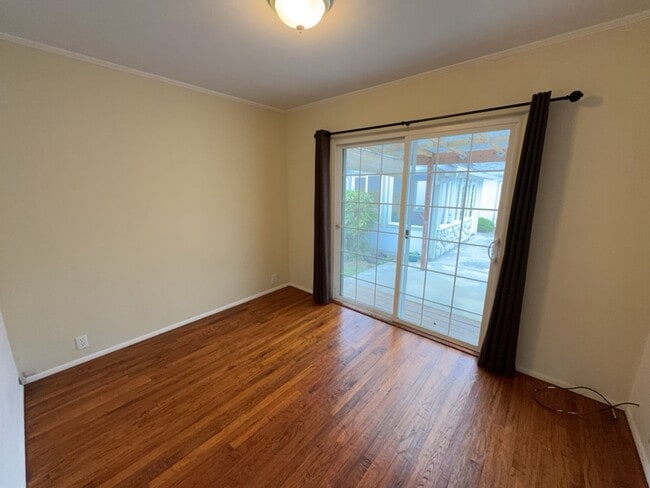 4029 Walnut Dr Unit 4029 Walnut Drive A [PRM: Renee]