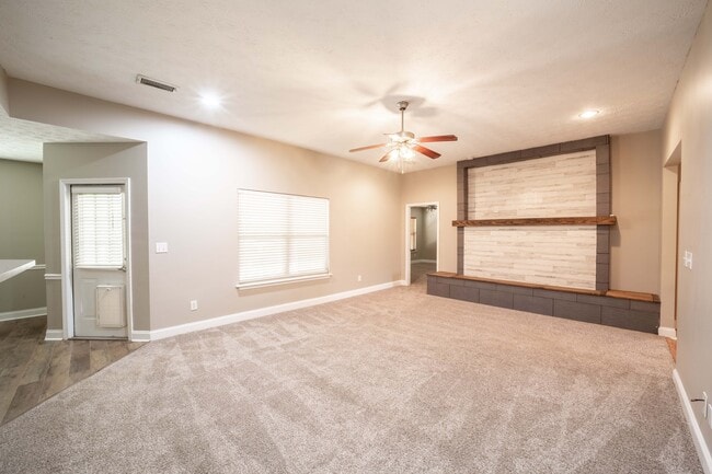 442 Lee Road 2170