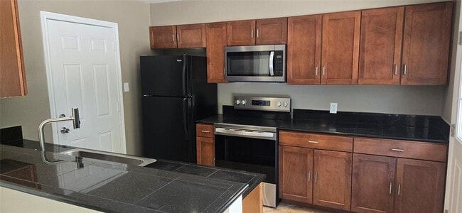 Photo - 2104 Village Way Dr