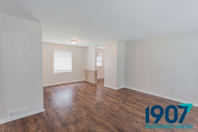 Photo - 1832 Brighton Ave