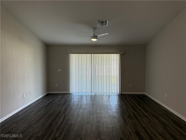 Photo - 605 NW 25th St