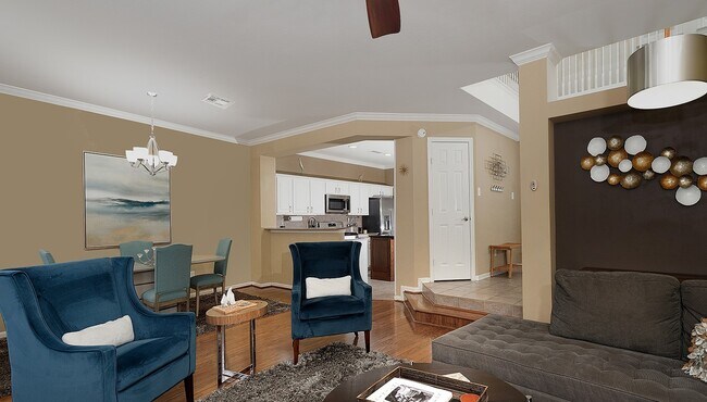 Photo - 110 N Valley Oaks Cir