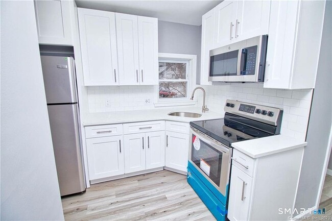 Photo - 34 Lester St Unit 2
