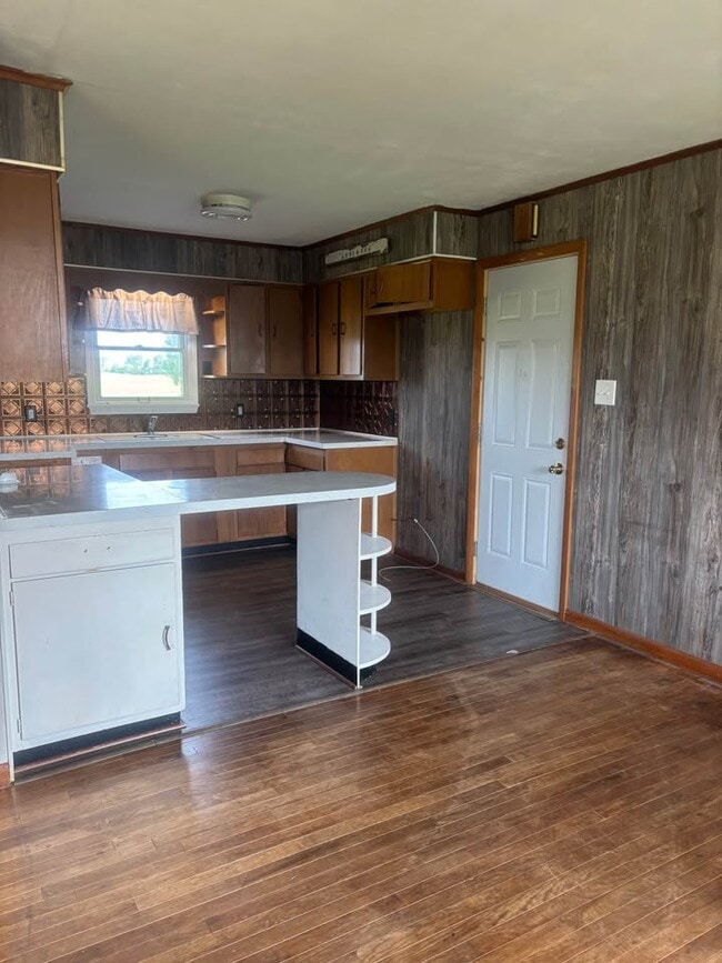 Kitchen - 1884 OH-121 House