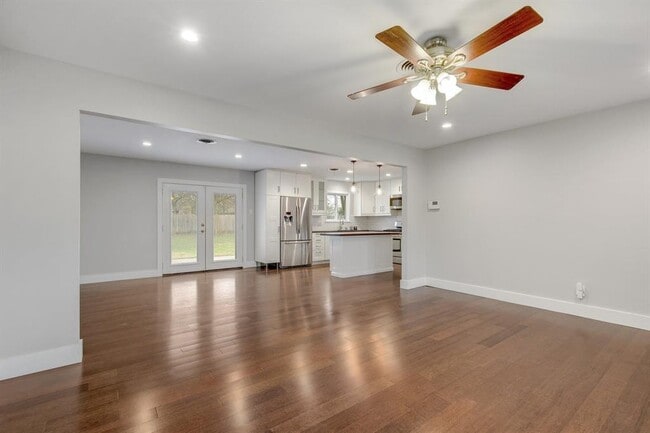 Photo - 1600 Ashberry Dr
