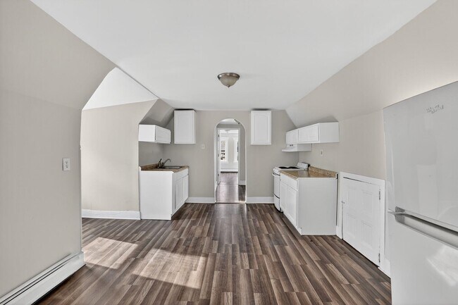 Photo - 107 Brown Pl Unit 3