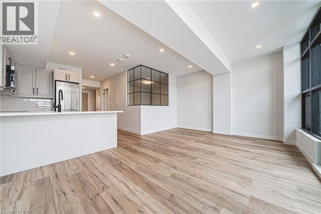 Photo - 555 Sanatorium Rd Unité 206