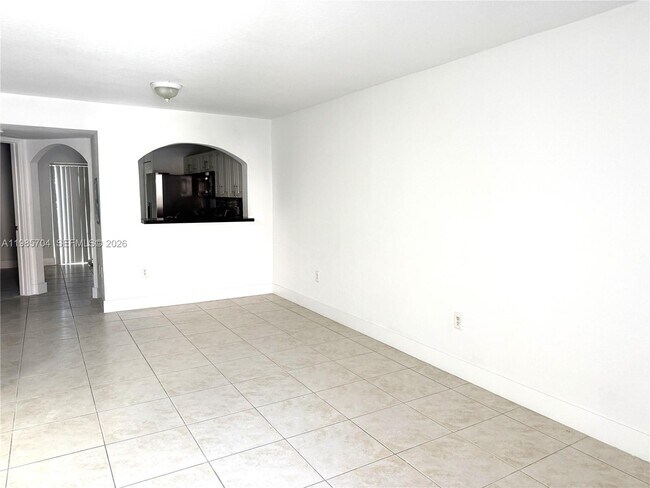 Photo - 1260 SE 28th Ct Unidad 104