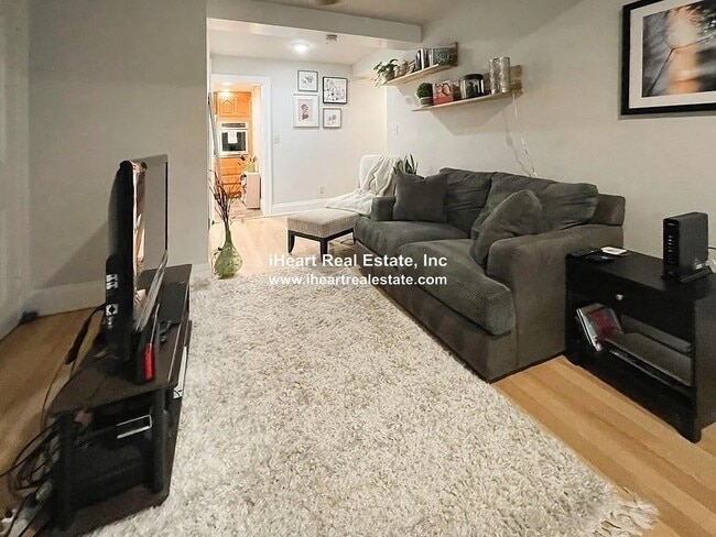 Photo - 239 Commonwealth Ave Unit 10