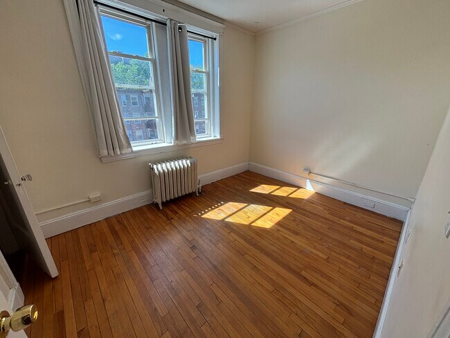 62 Egmont St Unit 6