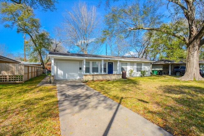 5006 Libbey Dr
