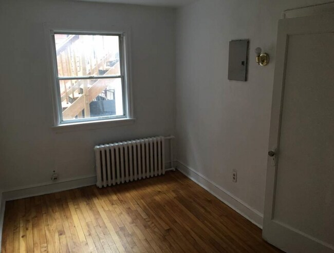 Photo - 65 Sweetland Ave Unité 2