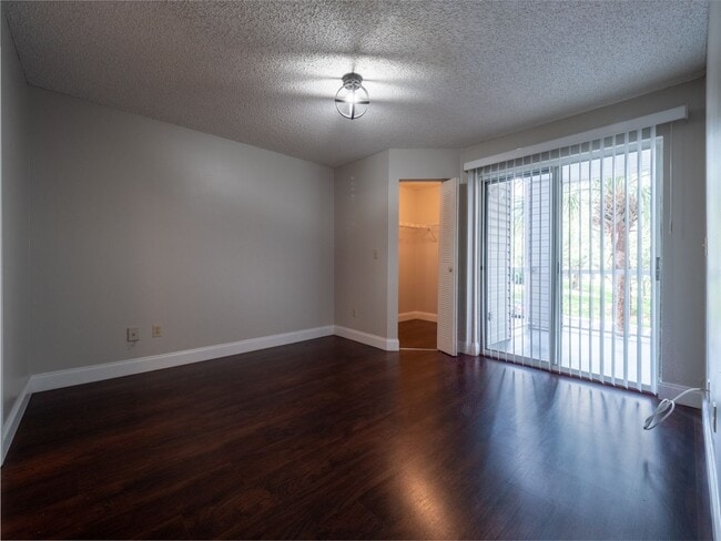 Photo - Regency Park - 16-209 Unit 16-209