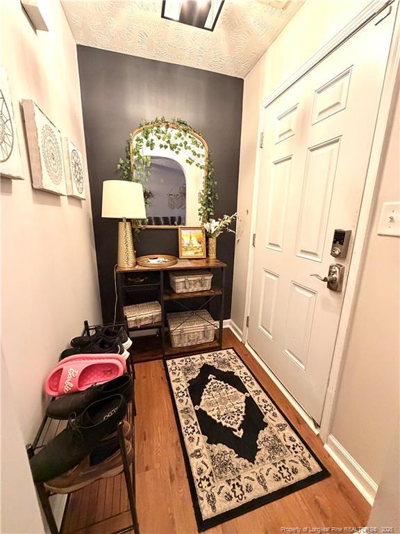 Photo - 210 Roanoke Dr