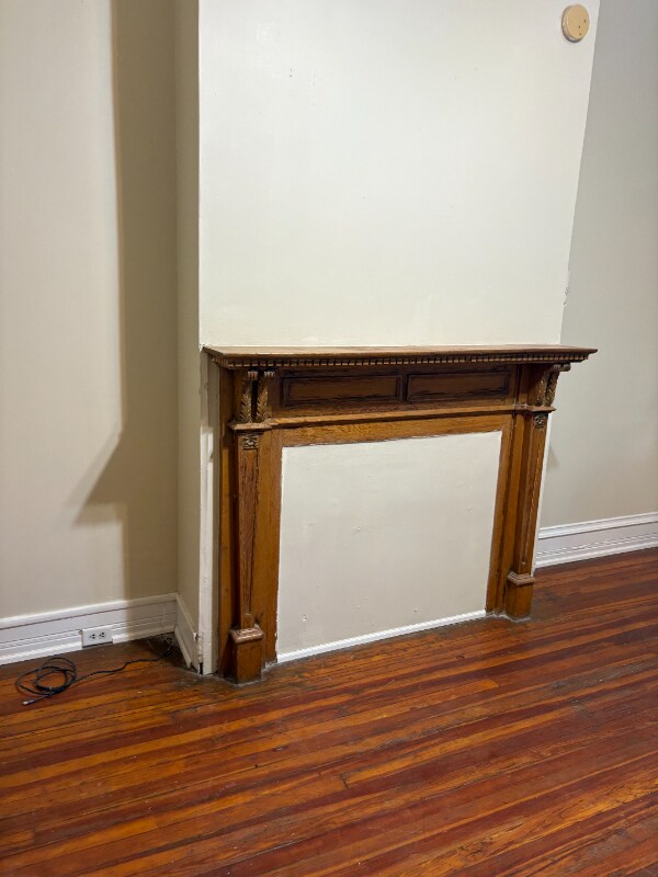 Photo - 4716 Cedar Ave Unit 1st Floor Front