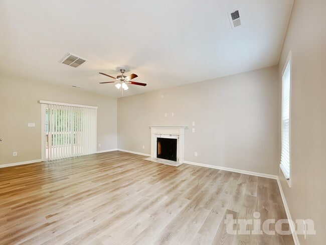 Photo - 1218 Azalea Dr