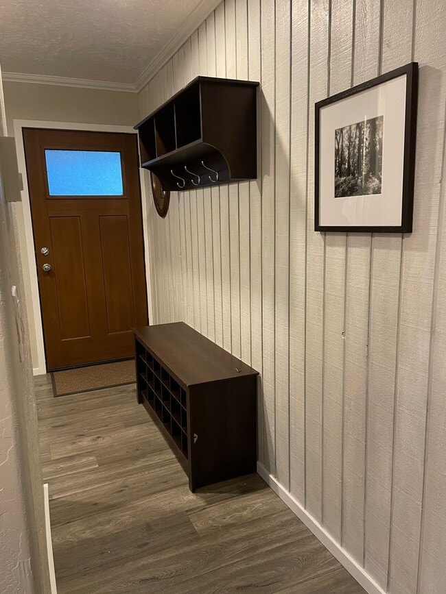 Photo - Fully Furnished 1 Bed 1 Bath NW Bend