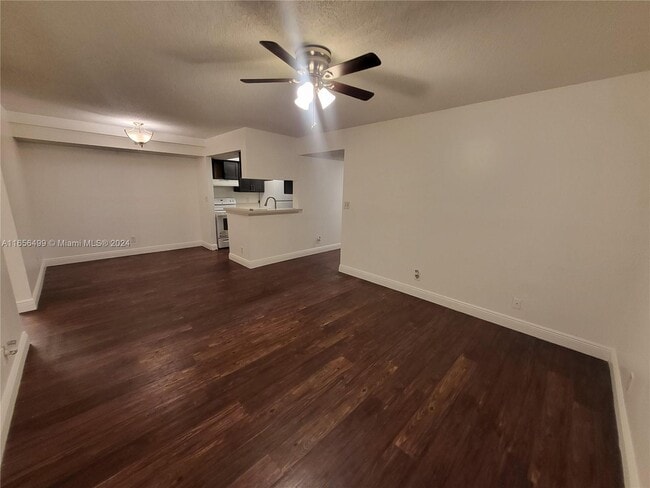 Photo - 5654 Rock Island Rd Unit 222