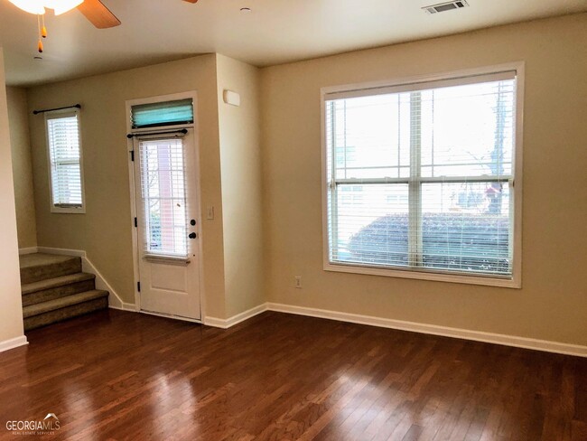 Photo - 127 Red Maple Drive
