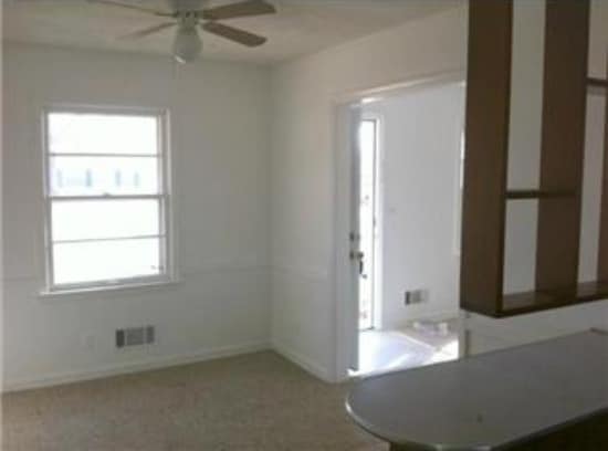 Photo - 10104 White Ave