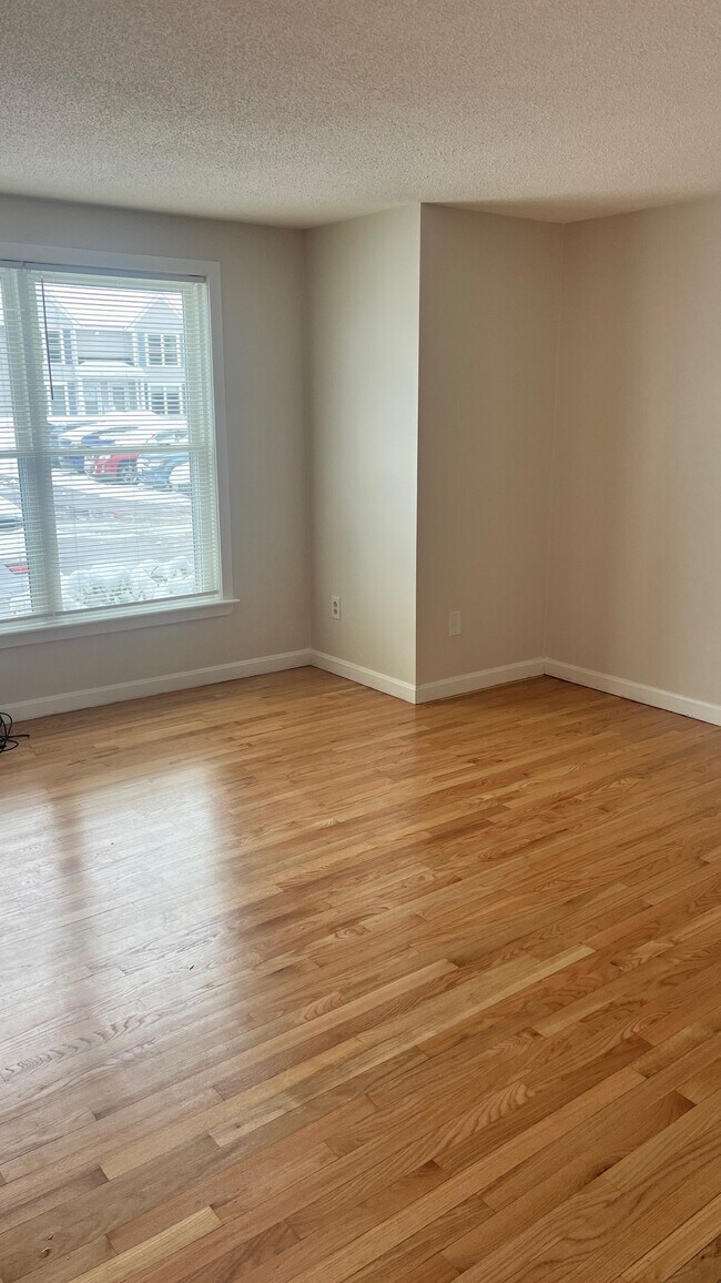 Photo - 10 Groton Rd