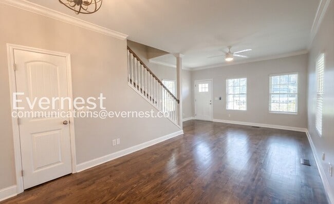 Photo - 506 Eastboro Dr