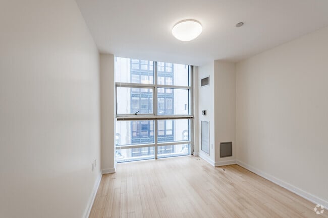 1 BR, 1 BA
