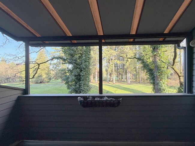 Photo - 8949 SW Fairview Pl